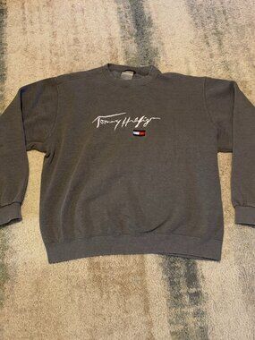 Vintage Tommy Hilfiger Crewneck Sweatshirt Embroidered Logo Size Large USA